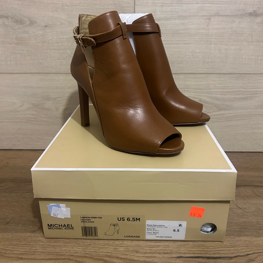 Michael Kors Lawson Bootie 6.5